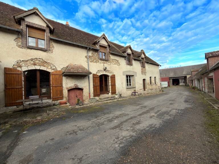 Ferme 9 pièces 260 m2, dépendances 1200 m2 — photo 1