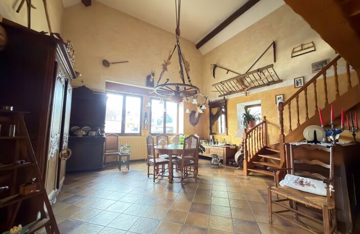Ferme 9 pièces 260 m2, dépendances 1200 m2 — photo 2