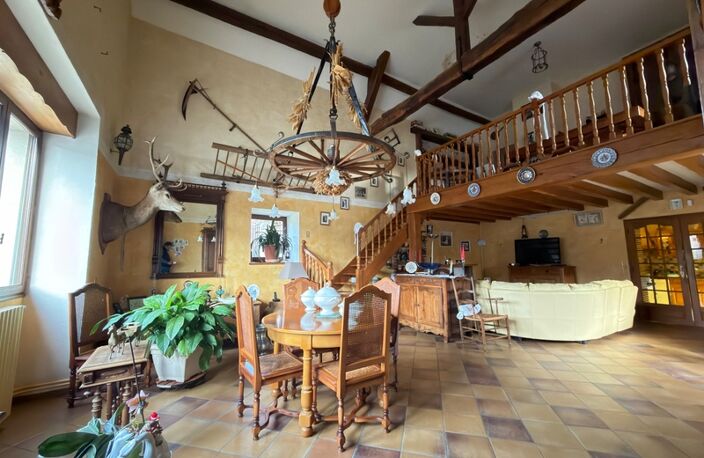 Ferme 9 pièces 260 m2, dépendances 1200 m2 — photo 3