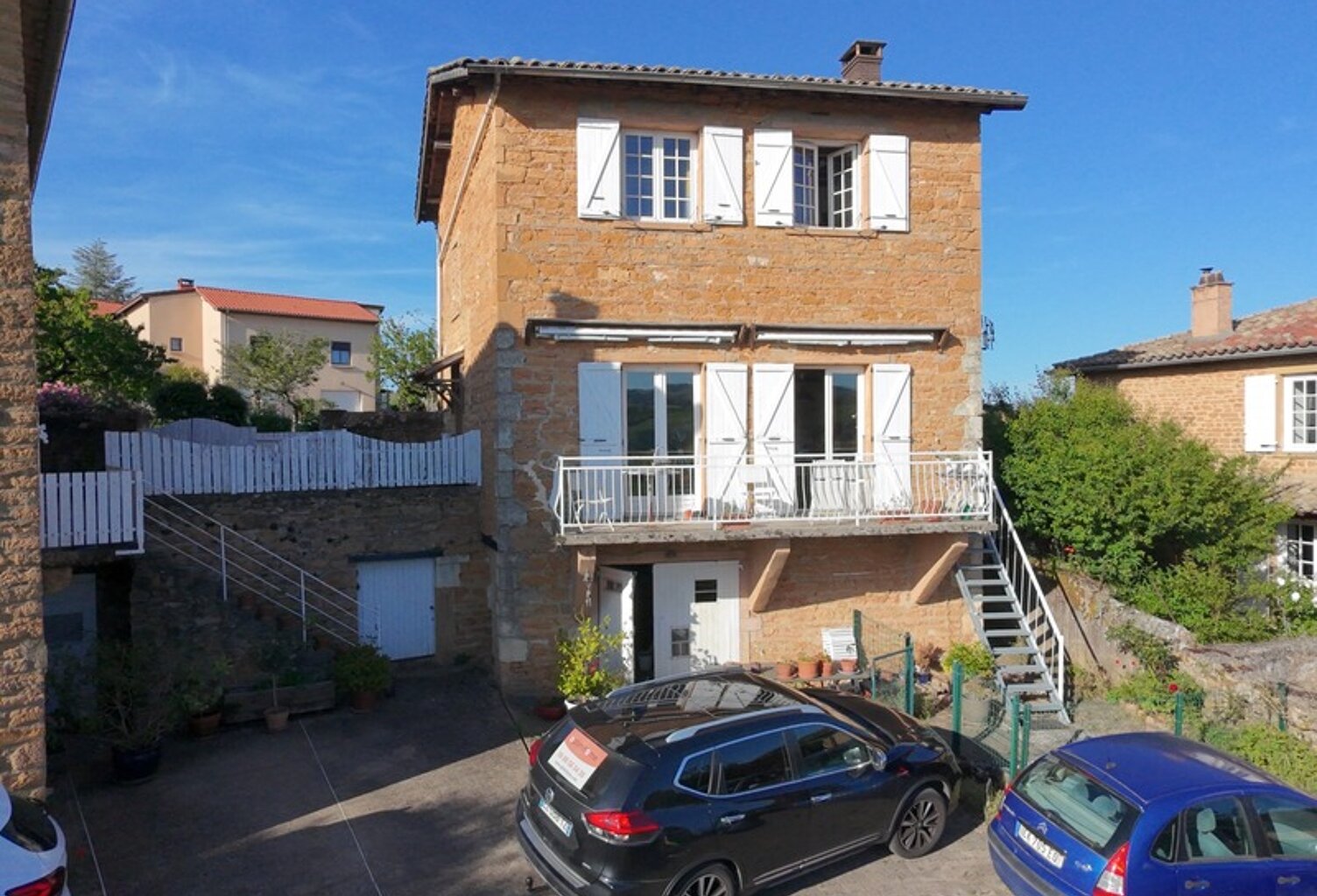 Maison à vendre 3 pièces Proche de VILLEFRANCHE SUR SAONE (69) — photo 1