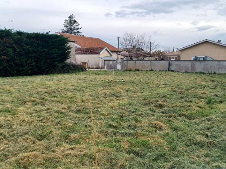 Terrain à bâtir à Le Teich (33470) — photo 1