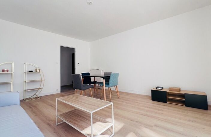 Dpt Finistère (29), à vendre QUIMPER Ouest - appartement rénové meublé T6 de 97 m² habitable - deux loggias -Cave — photo 2