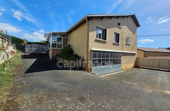 Maison à vendre 8 pièces avec sous-sol garage et dépendances et jardin de 1000 m² CHAMBOST LONGESSAIGNE (69) — photo 5