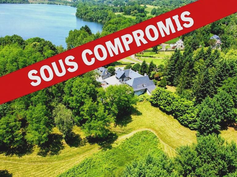 Dpt Hautes Pyrénées (65), à vendre LOURDES Ensemble immobilier collectif — photo 1