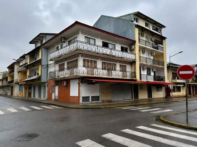 Immeuble de rapport en centre-ville de Cayenne - Fort potentiel locatif — photo du bien