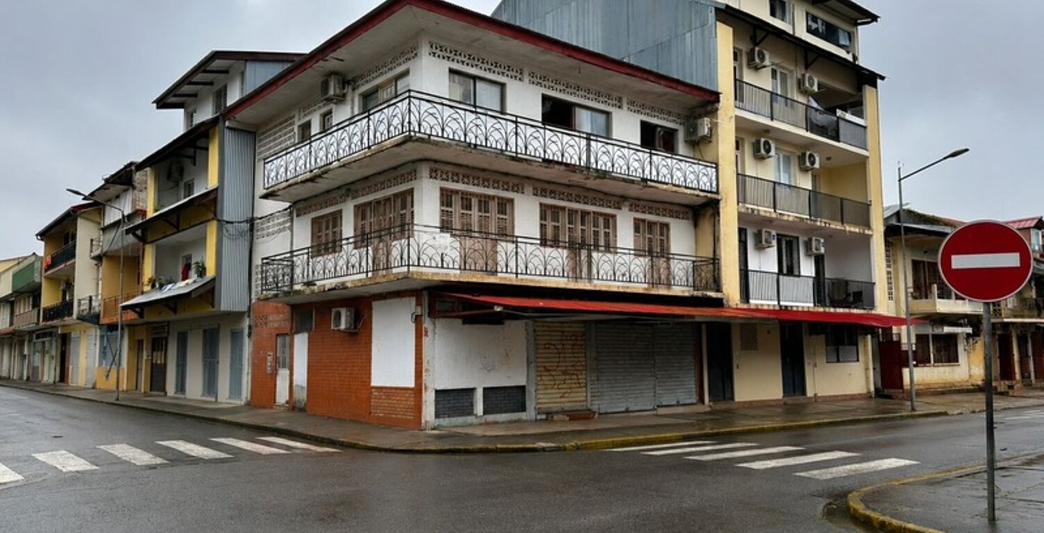 Immeuble de rapport en centre-ville de Cayenne - Fort potentiel locatif — photo 1