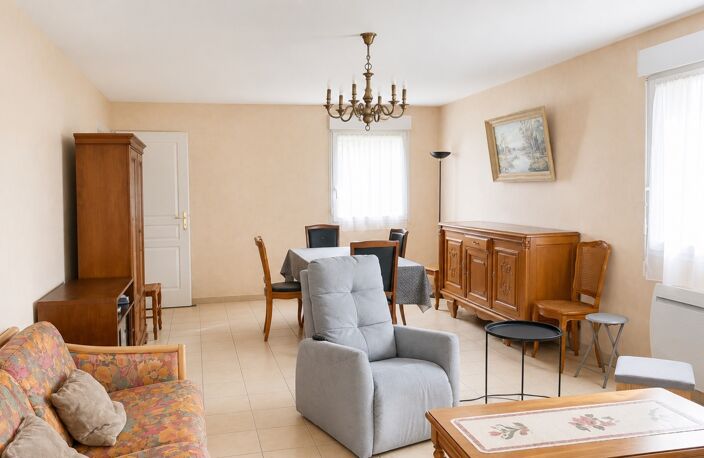 Appartement à vendre 4 pièces VANNES (56) avec deux garages — photo 4