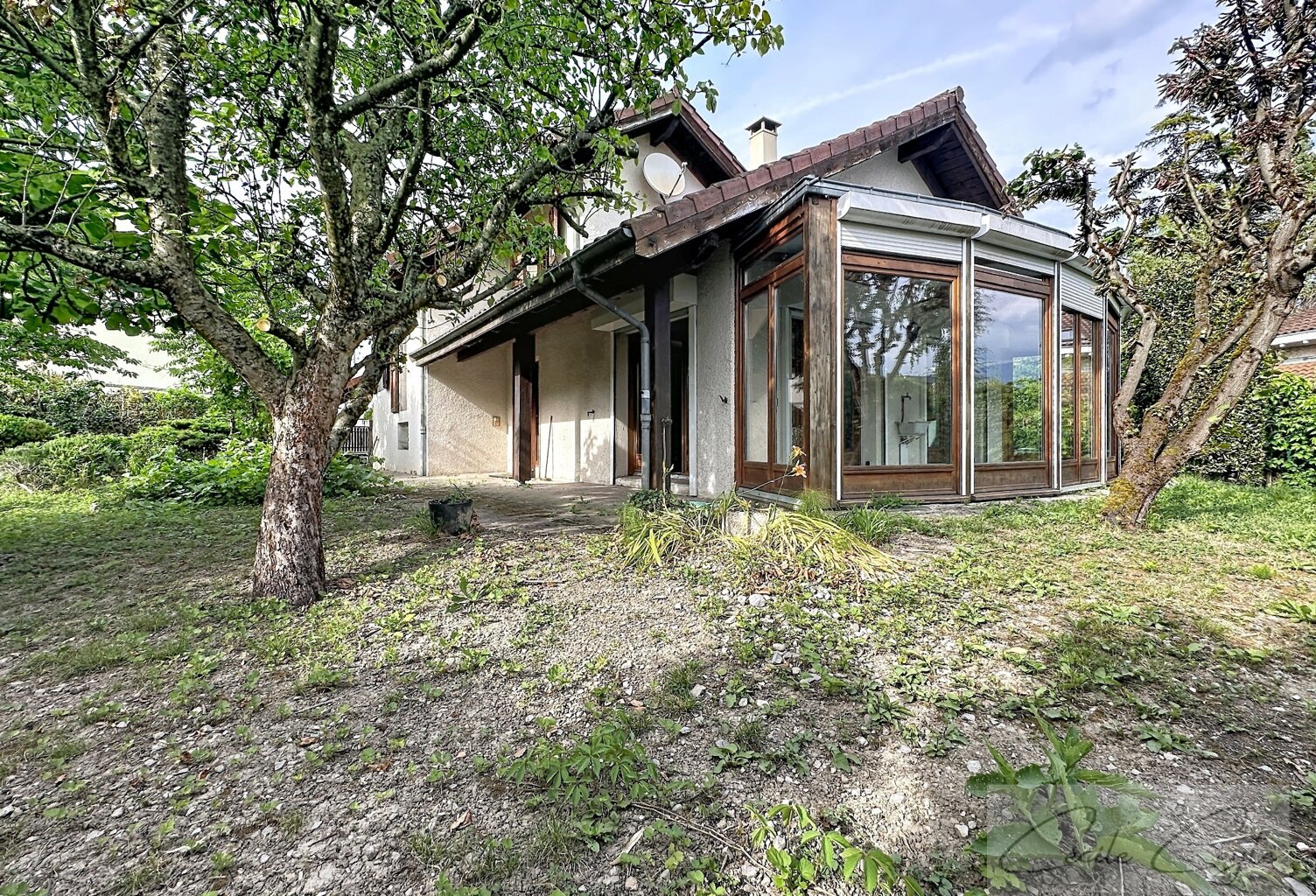 LA TRONCHE, Proche Hôpital, Maison familiale avec 5 chambres — photo 1