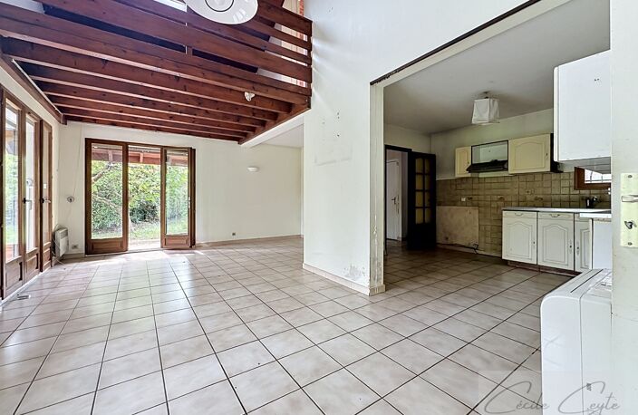 LA TRONCHE, Proche Hôpital, Maison familiale avec 5 chambres — photo 2