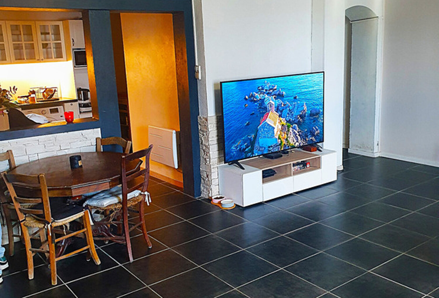 Maison de ville 5 chambres – 132 m² – 6 pièces-Tout à pied à BarbezieuxBARBEZIEUX SAINT HILAIRE (16) — photo 1