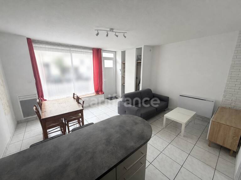 EXCLUSIVITÉ - Appartement à vendre 2 pièces CARHAIX PLOUGUER (29) — photo 1