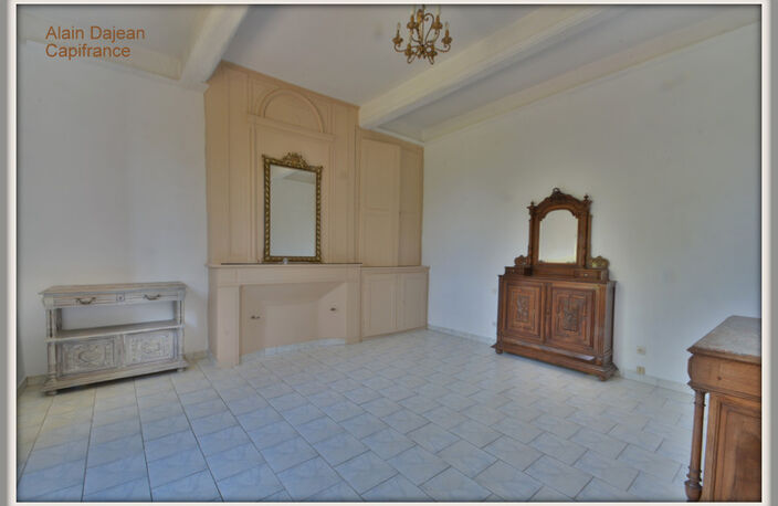 Dpt Lot et Garonne (47), à vendre proche d' AGEN Propriété P8 de 385 m² plus dépendances de 400 M2- Terrain de 25 HA — photo 4