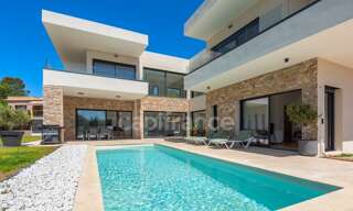 Maison 5 Pièces 235 m² à vendre à Saint-Raphaël (83700)