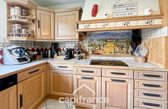 Maison familiale de 128 m² avec jardin, en parfait état, 4 chambres et sous-sol total à Champigny-sur-Marne — photo 4