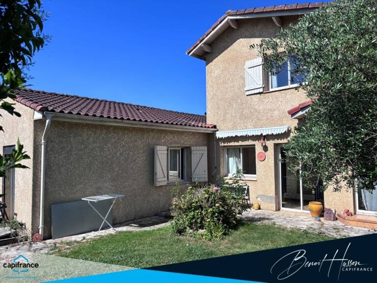 Maison T7 de 187.14m² sur terrain de 741m² — photo 1