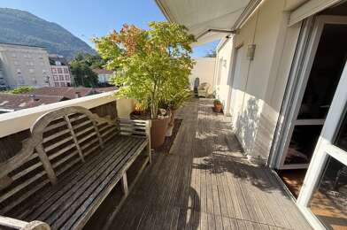Appartement 4 pièces 215000 €