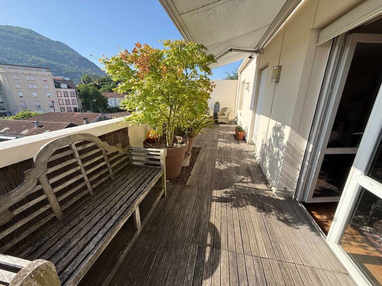 Superbe appartement avec terrasse et garage — photo 1