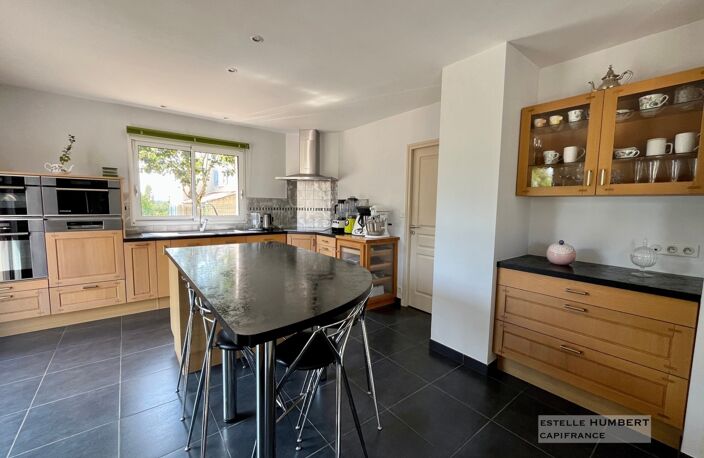 Maison à vendre 6 chambres, 223m2 — photo 4