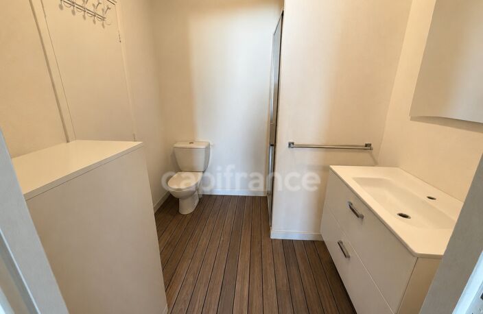 AJACCIO (20), appartement T2, terrasse, vue dégagée, secteur rocade proche commerces — photo 3