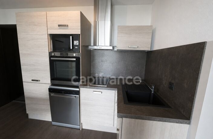 AJACCIO (20), appartement T2, terrasse, vue dégagée, secteur rocade proche commerces — photo 4