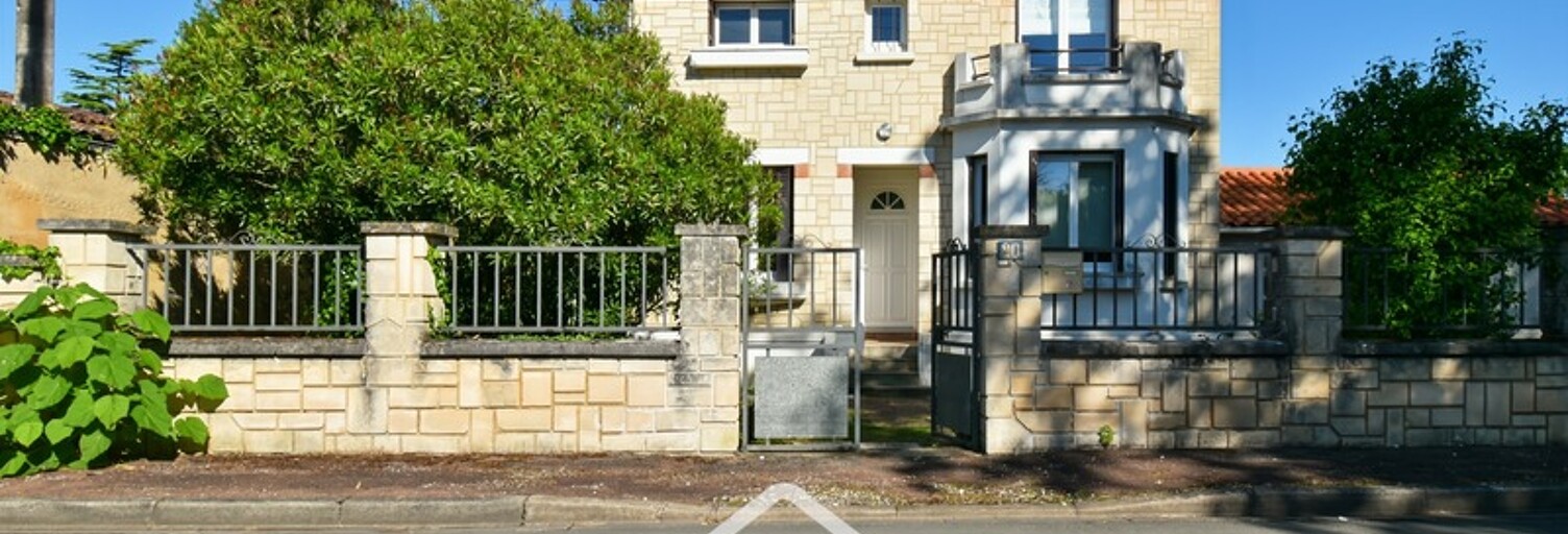 Maison 5 Pièces 104 m² à vendre à Saint-Jean-d'Angély (17400)