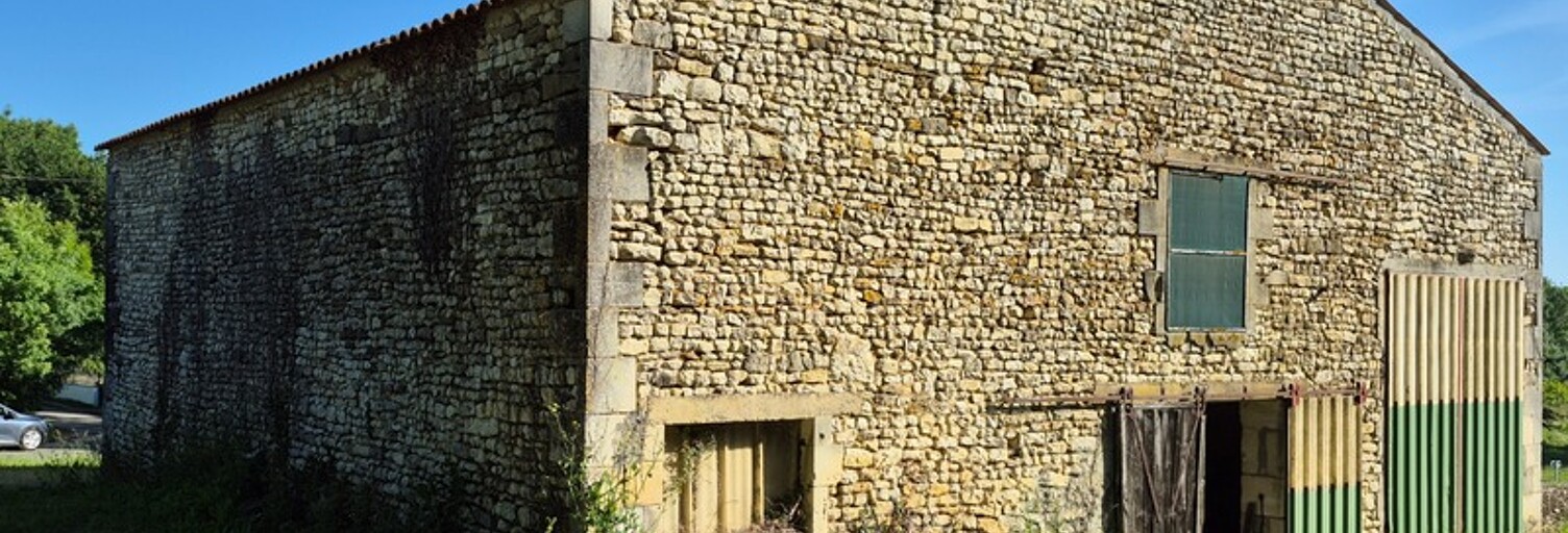 Maison 1 Pièce 170 m² à vendre à Saint-Coutant-le-Grand (17430)