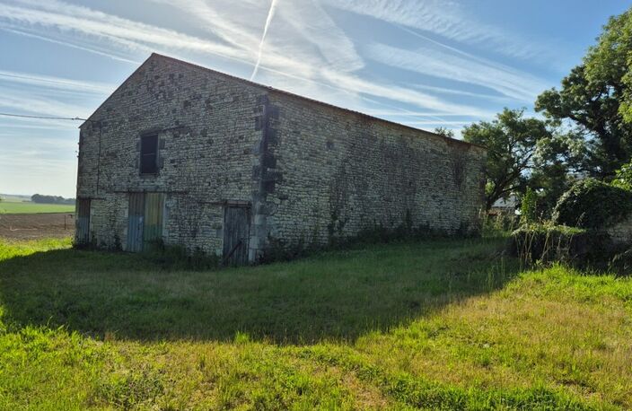 Grange agricole 170 m² avec terrain – Saint-Coutant-le-Grand 17430 — photo 5