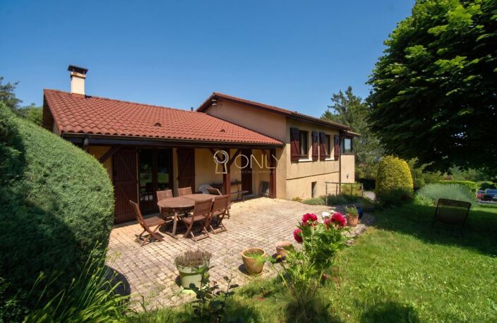 Poleymieux-au-Mont-d'Or-Maison- 116m²-4 pièces — photo 3