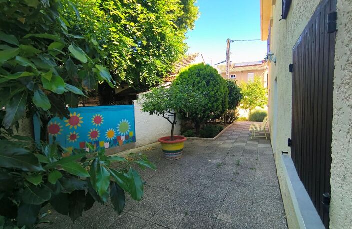 Avignon Extra-Muros Maison À Vendre de 215 m² (habitables + dépendances en RDC) proche rempart — photo 5