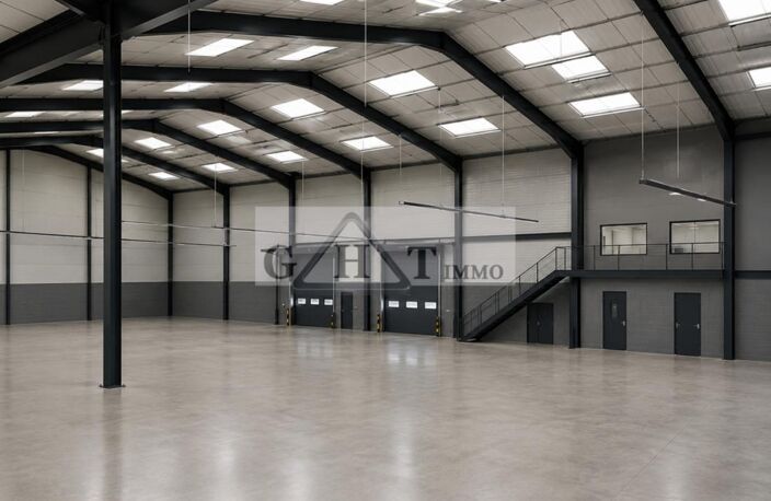 A VENDRE 5226 M² ENTREPOT ET BUREAUX A CREIL — photo 2