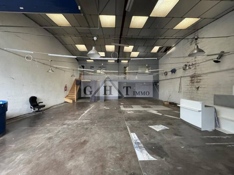A vendre Local d'activité de 255m2 — photo 1