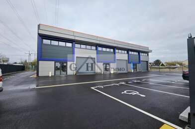 Local industriel  4210 €