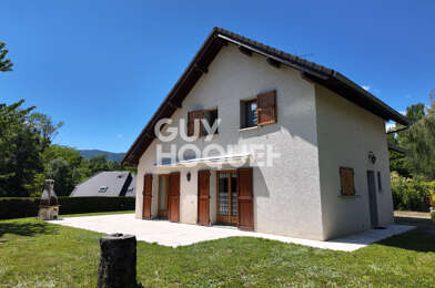Maison 5 pièces 1590 €
