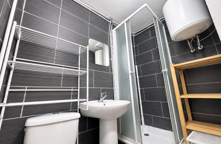 Appartement 1 pièce de 24 m² situé à Paris — photo 3