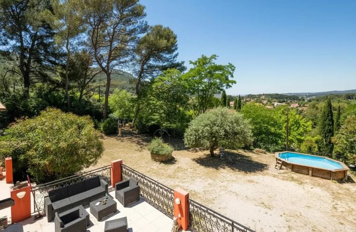 Maison de 6 pièces de 132 m² + studio de 33 m² et garage de 27m² — photo 2