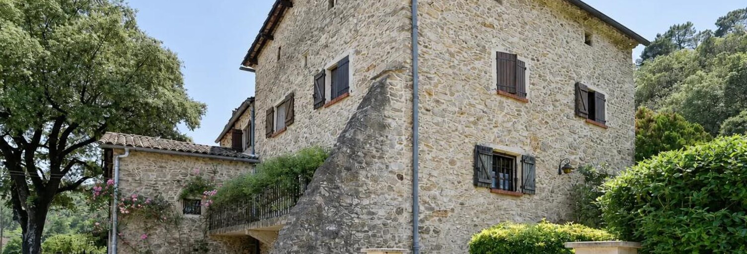 Maison 10 Pièces 197 m² à vendre à Saint-Florent-sur-Auzonnet (30960)