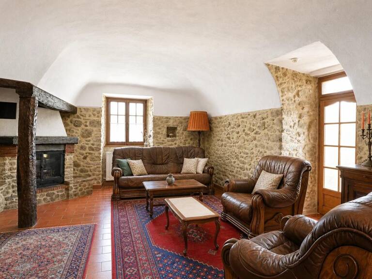 Maison de 10 pièces de 197 m² à Saint-Florent-sur-Auzonnet — photo 1