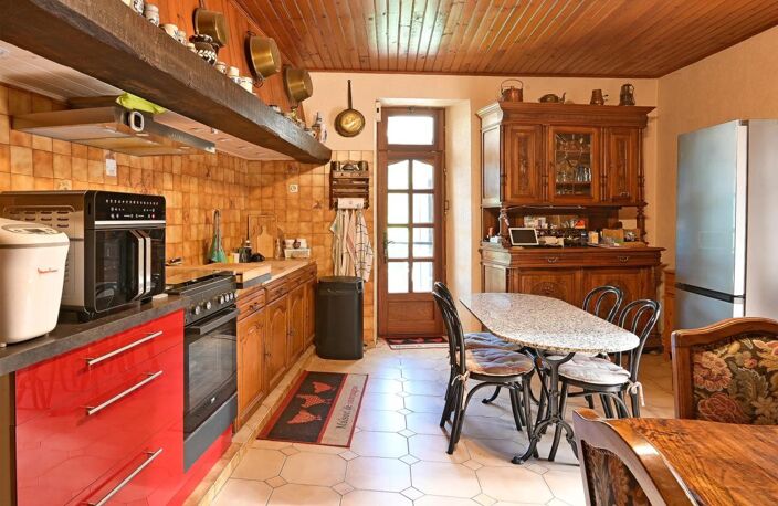 Maison de 10 pièces de 197 m² à Saint-Florent-sur-Auzonnet — photo 4