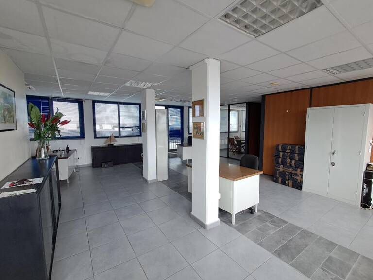 BUREAU 134 m2 - Proche Port EST - 97420 LE PORT — photo 1