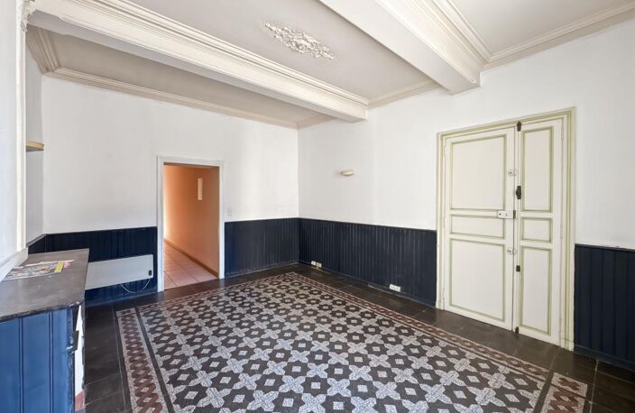 Immeuble de caractère - Entièrement libre — photo 3
