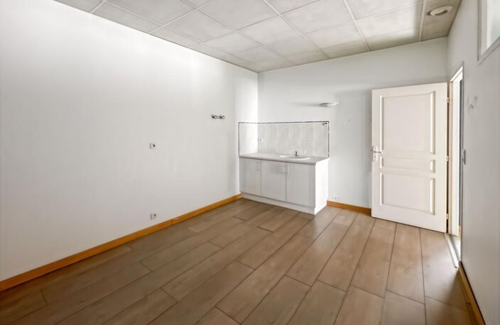 Immeuble de caractère - Entièrement libre — photo 5