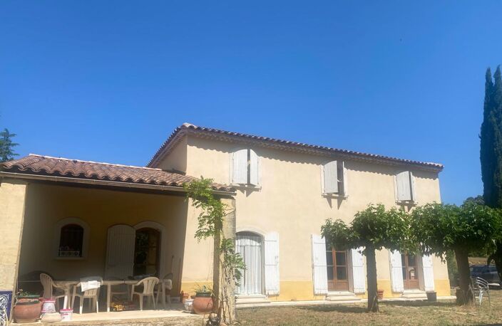 Bastide T6 avec garage piscine dépendances — photo 5