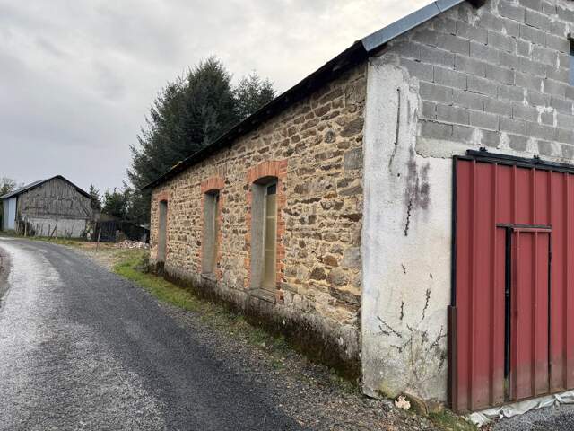 Grange toute récemment rénovée  & ses annexes — photo du bien