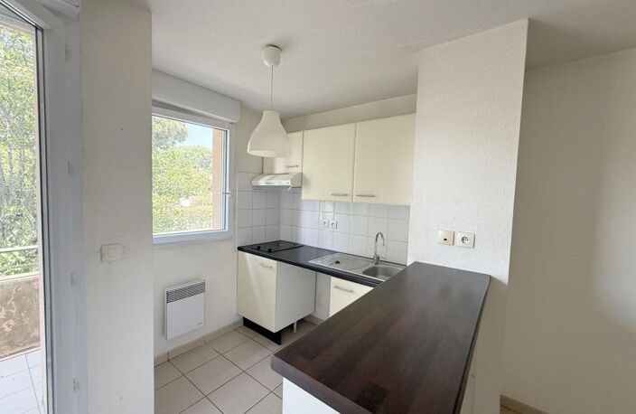 Appartement T2 de 41 m² avec balcon et 2 places de parking — photo 3