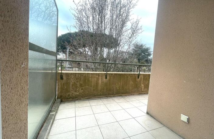 Appartement T2 de 41 m² avec balcon et 2 places de parking — photo 5