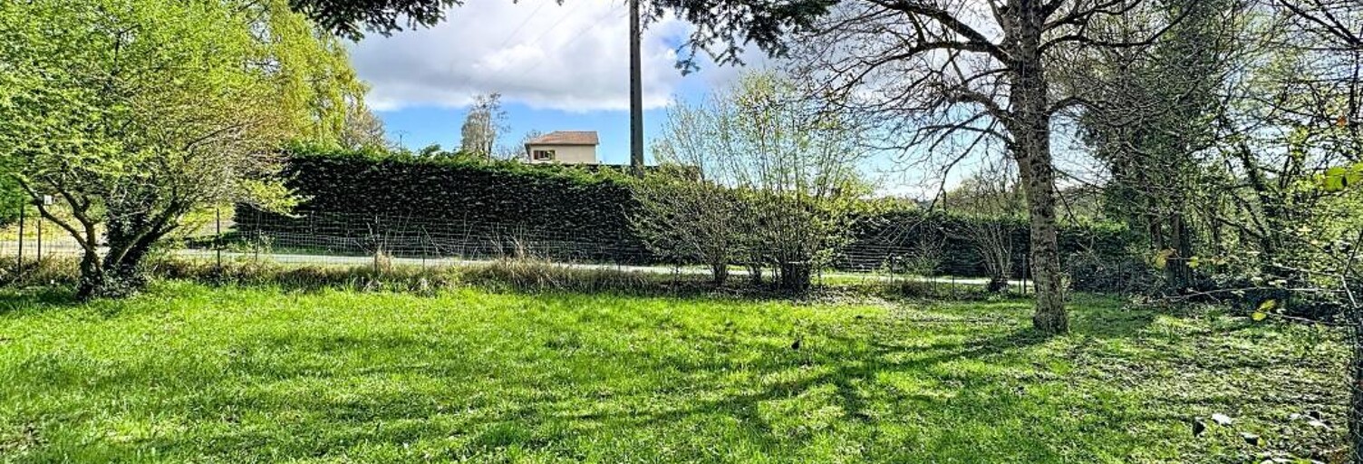 Terrain  836 m² à vendre à Volvic (63530)