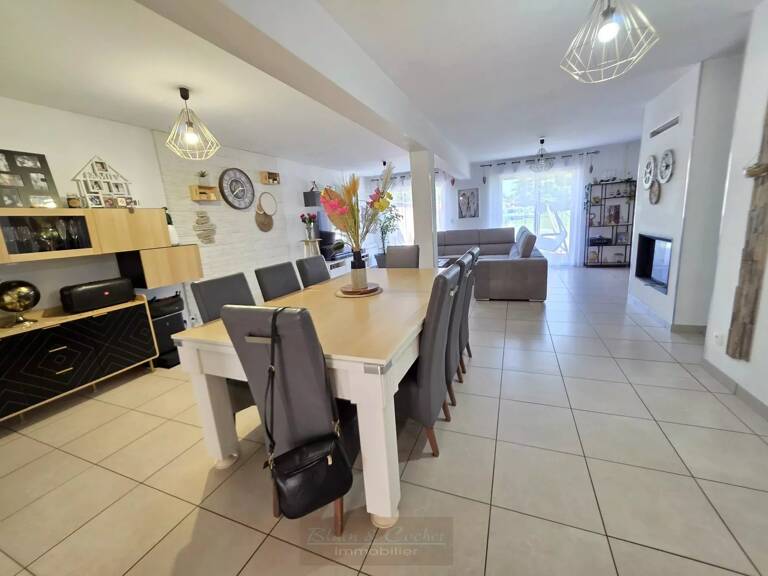 Belle maison familiale de 167 m² à Amilly — photo 1