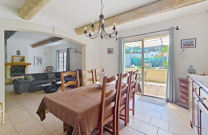St Rémy de Provence - Mas à fort potentiel - 200 m²  avec dépendances, piscine, poolhouse, garage isolé — photo 5