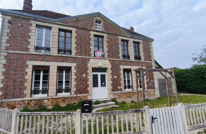 VILLAGE PROCHE SEZANNE — photo 2