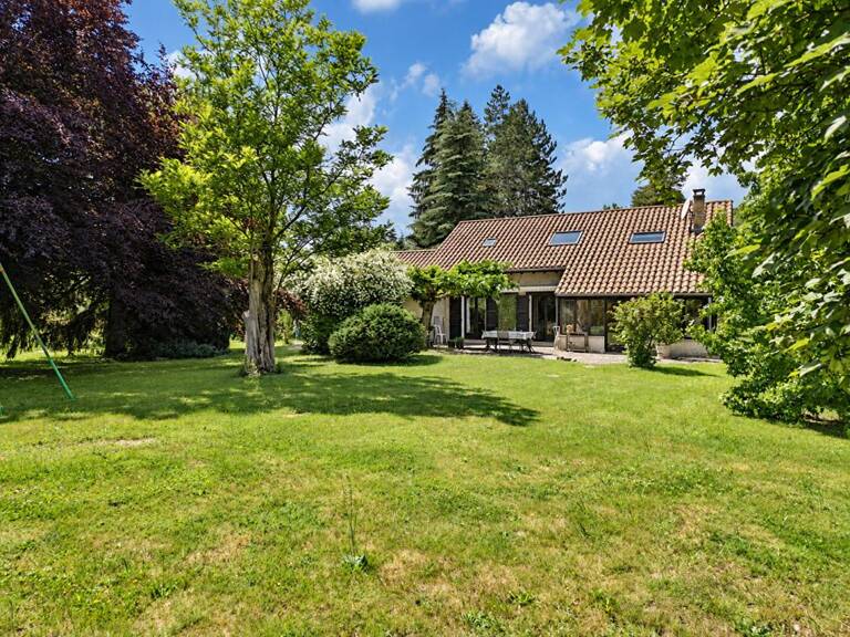 Maison familiale 173 m² ? 5 chambres ? Terrain de 3 105 m² ? Double garage — photo 1